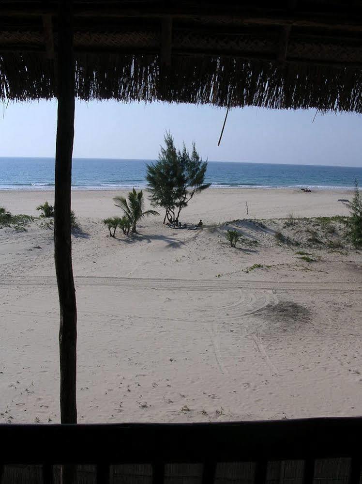 Vista Do Mar Bed & Breakfast Инямбане Екстериор снимка